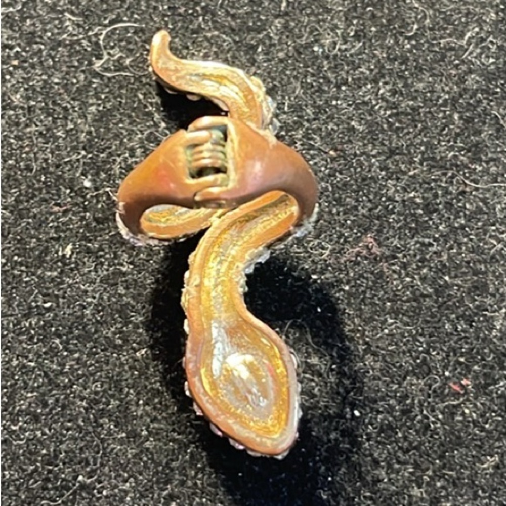 Bedazzled Adjustable Snake Ring. MA - Picture 3 of 6